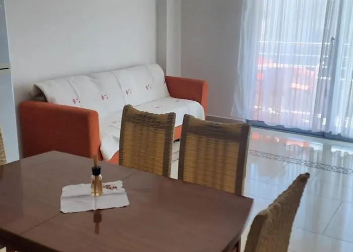 Henri Apartment *